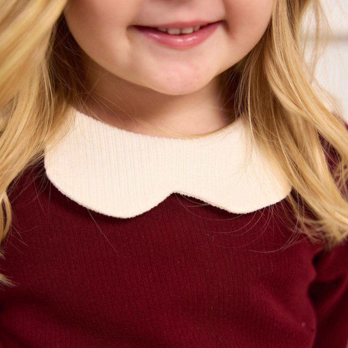 Robin Soft Borg Set in burgundy, zoom collar