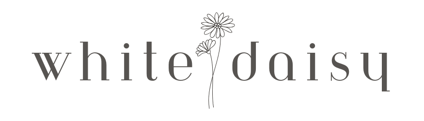 White Daisy logo